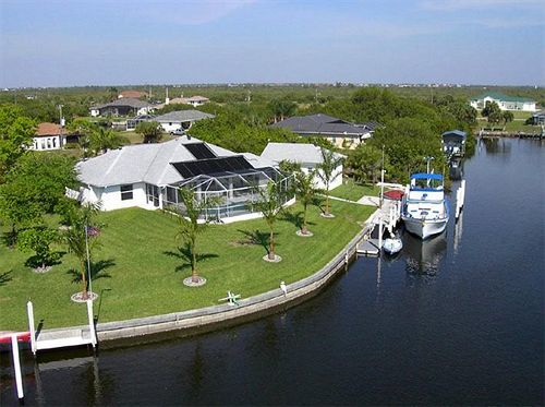 Tropical Paradise Bed & Breakfast Hotel Port Charlotte Exterior photo