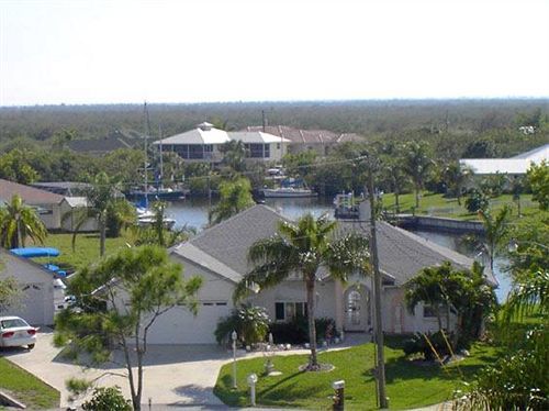 Tropical Paradise Bed & Breakfast Hotel Port Charlotte Exterior photo